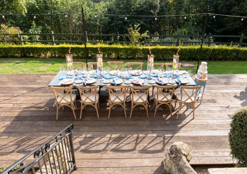 Al Fresco Dining
